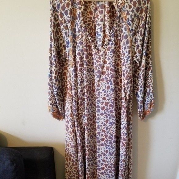 Natalie Martin x GOOP Fiore Silk Vintage Flowers Midi Dress worn by Rihanna - Picture 8 of 16